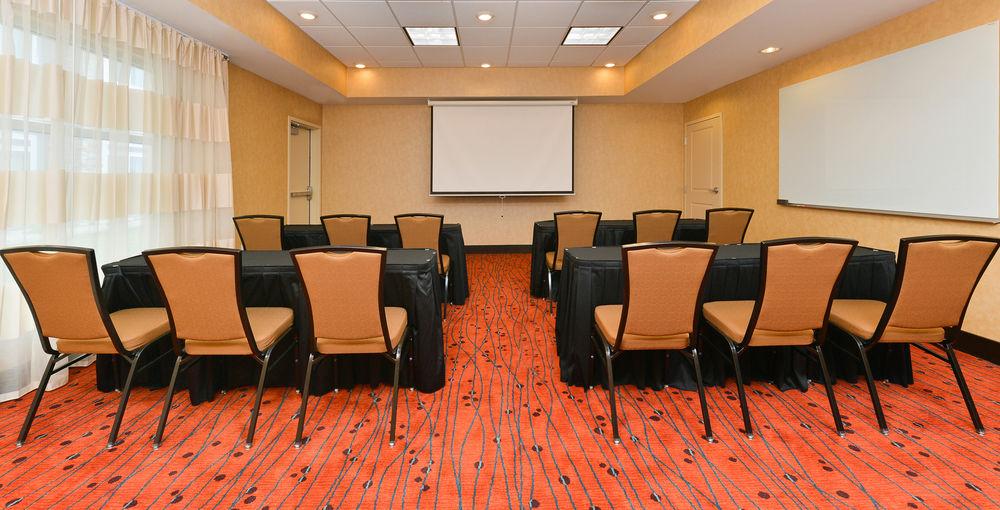 Residence Inn By Marriott Champaign Bagian luar foto