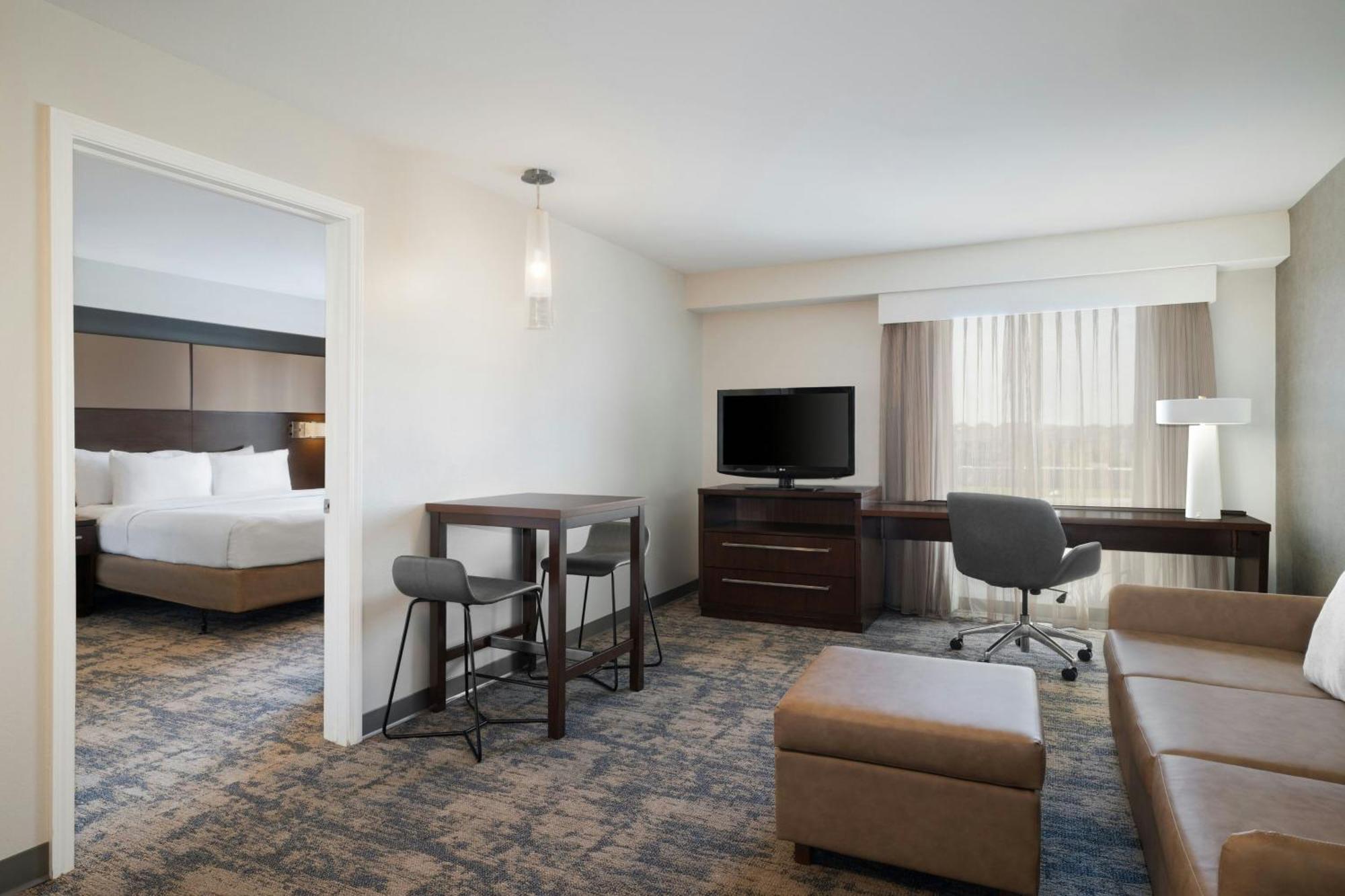 Residence Inn By Marriott Champaign Bagian luar foto