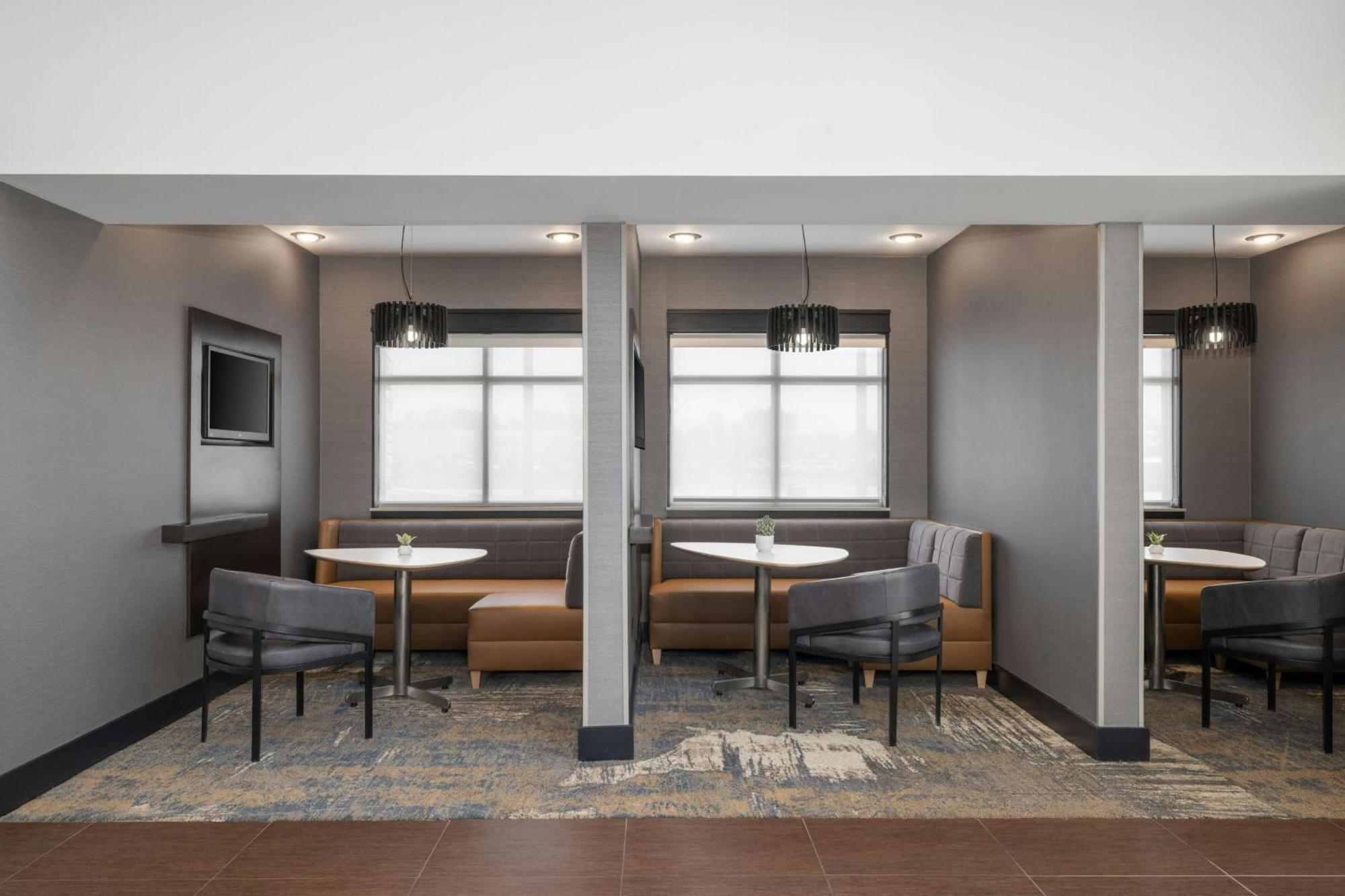 Residence Inn By Marriott Champaign Bagian luar foto