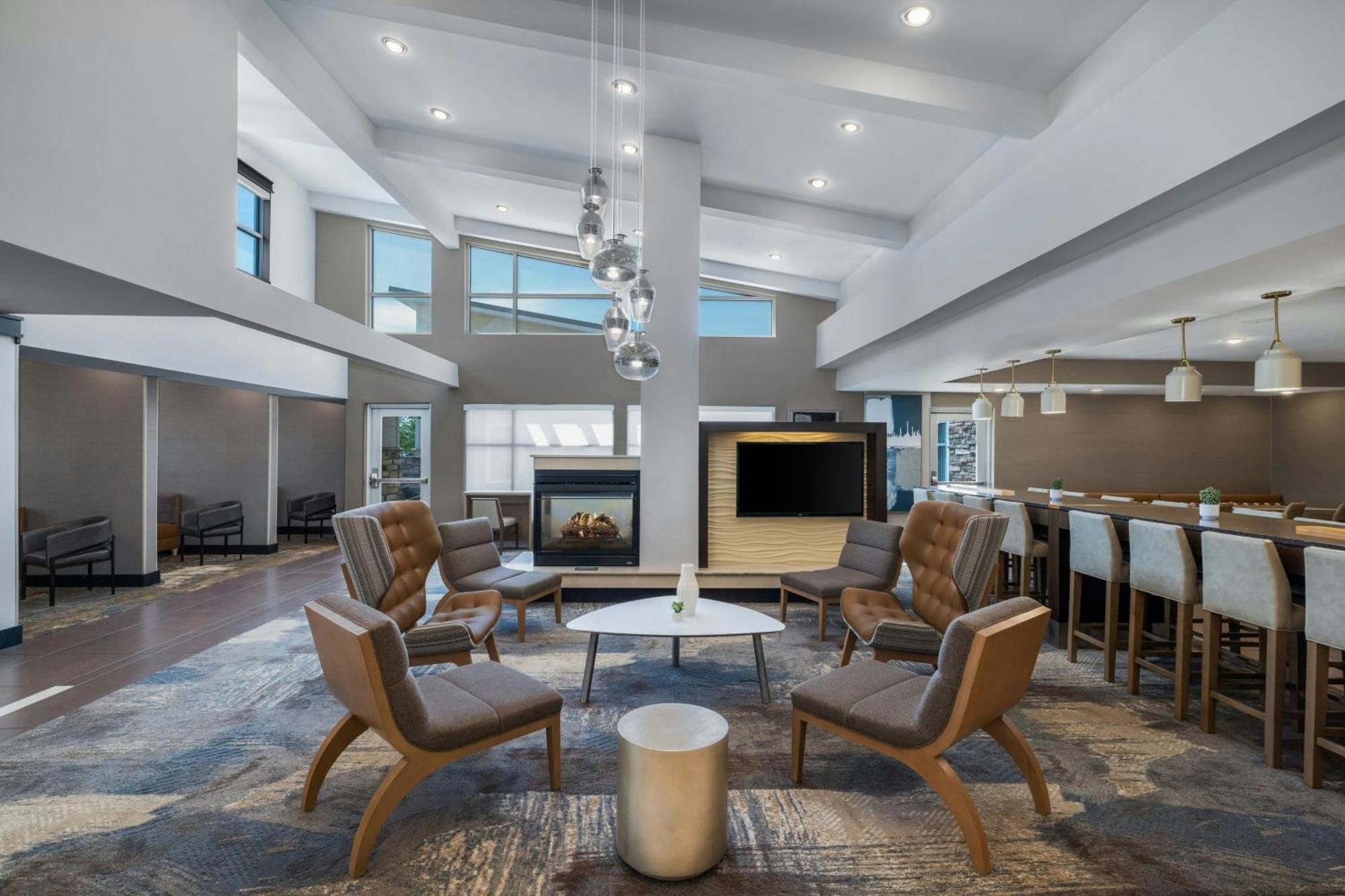 Residence Inn By Marriott Champaign Bagian luar foto