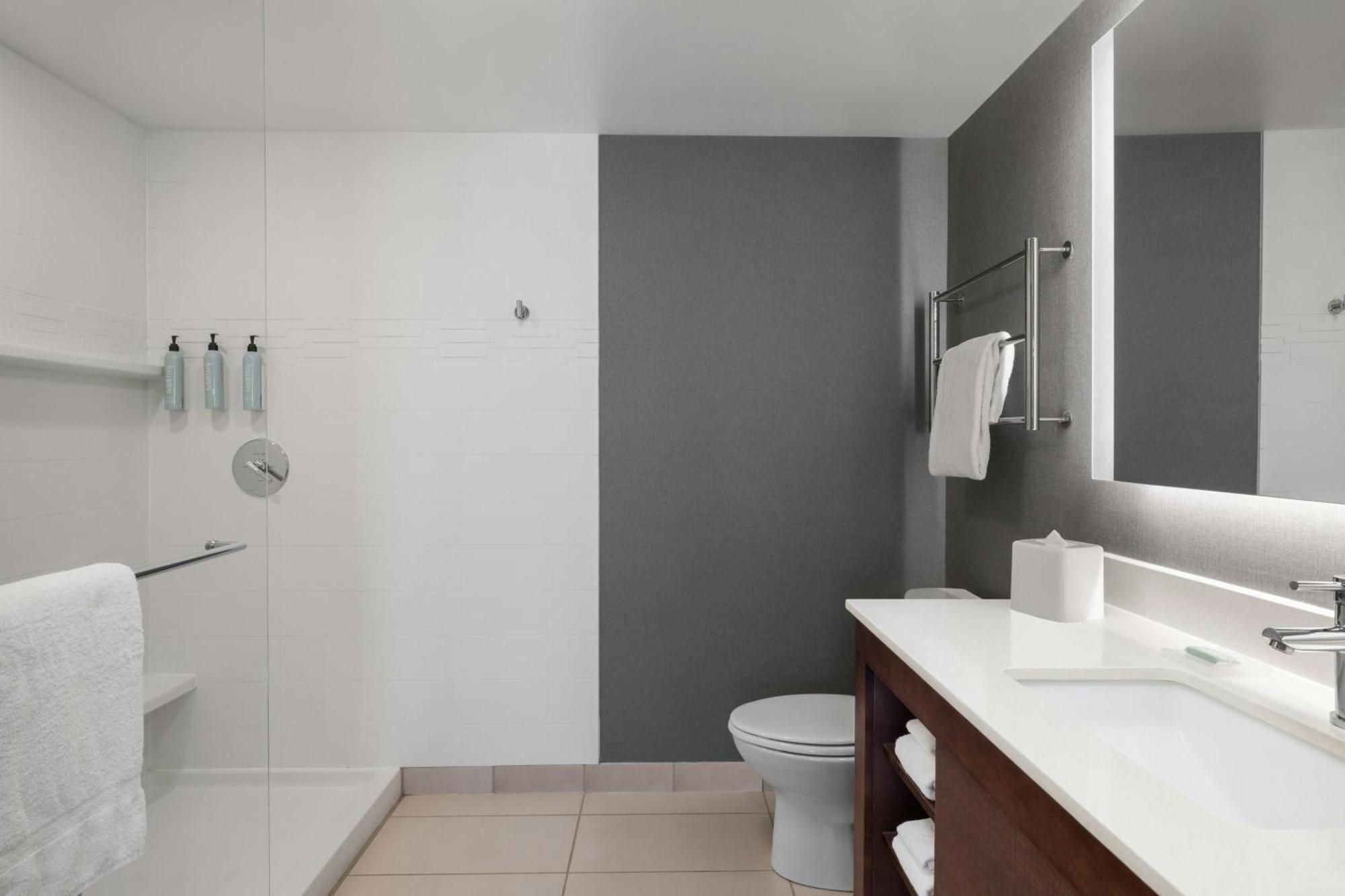 Residence Inn By Marriott Champaign Bagian luar foto